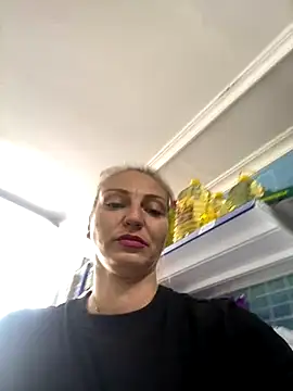 Crystal_Vibe webcam
