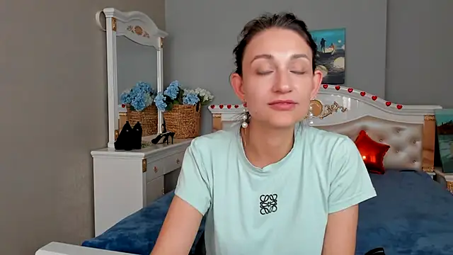 KorriNaughty webcam