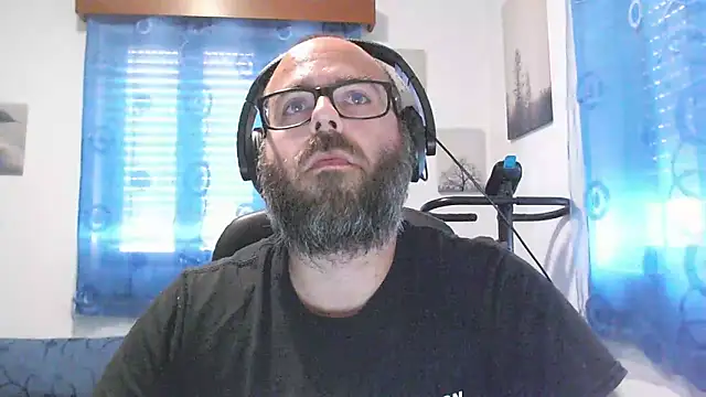 ravingr4d4 webcam