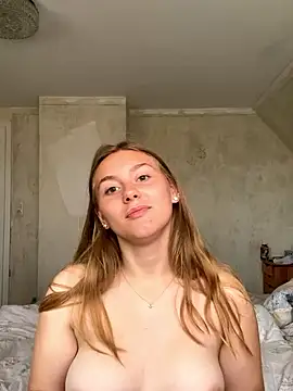 Модель: HeiligeJulia