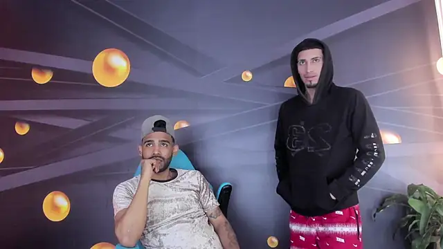 Extreme_boys webcam