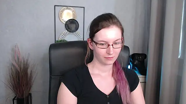 emmaxDelight webcam