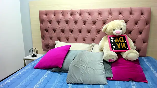 DanyBellucii webcam