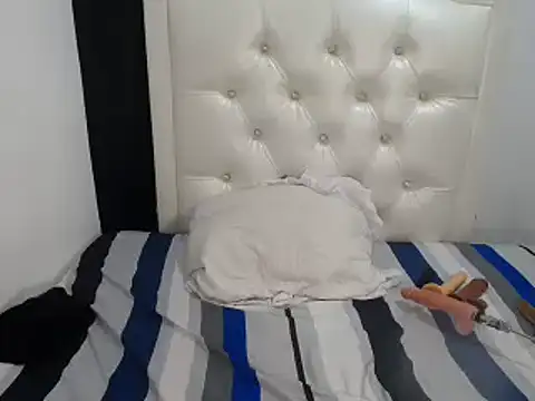 nude web cam Milk Azahara