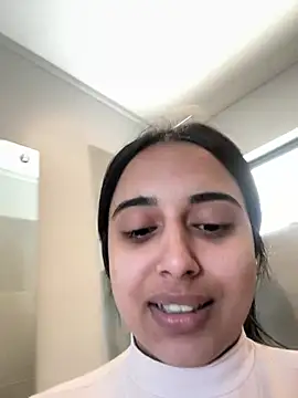 LilMisIndianx webcam
