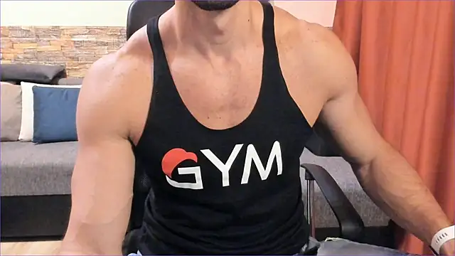 naughty chat room HotHunkTrainer