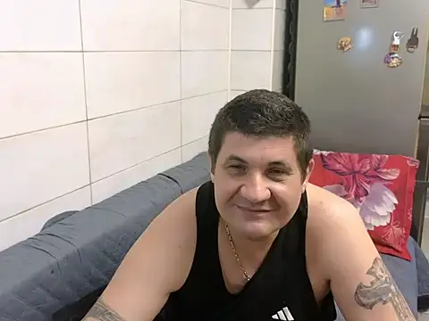 SpartacusDaddy48 webcam