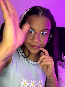 leila_22