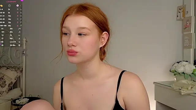Juuulia_