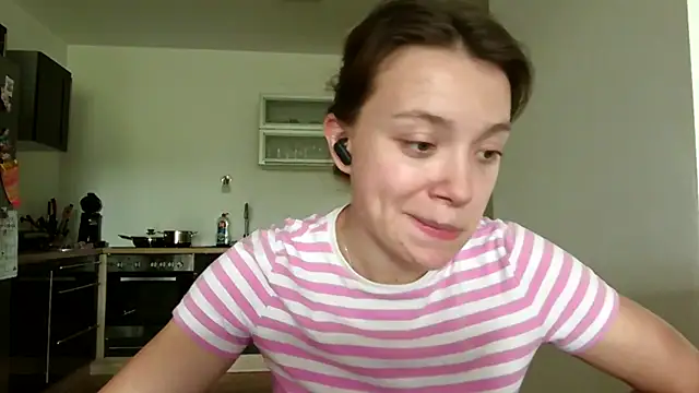 WonderAngela webcam