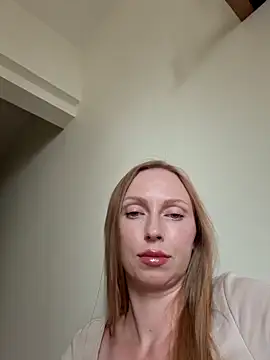 Alicia_Meov