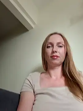 Alicia_Meov