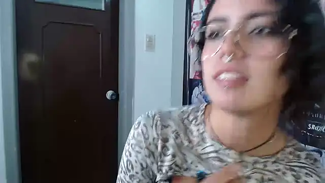 LiaBela_ webcam