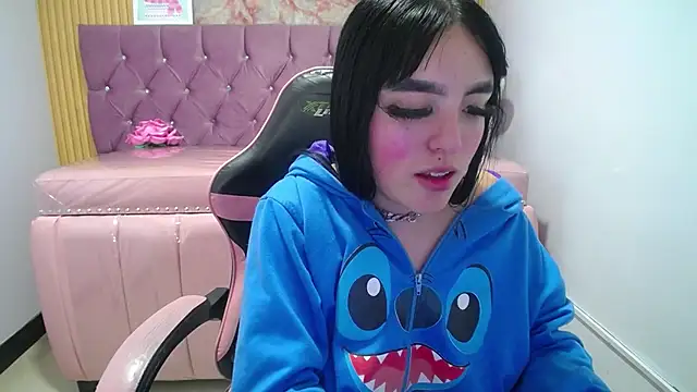 charlotte_zoe_ch webcam