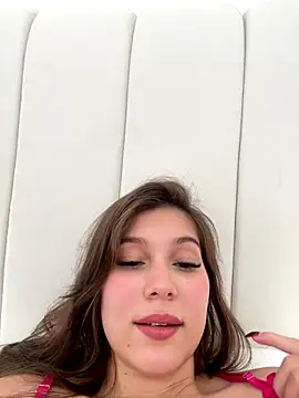 Nikii__ webcam
