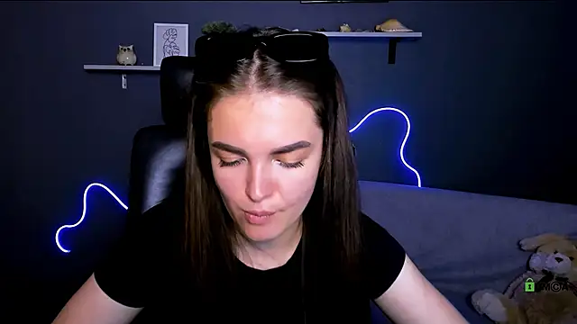 allison_black_ webcam