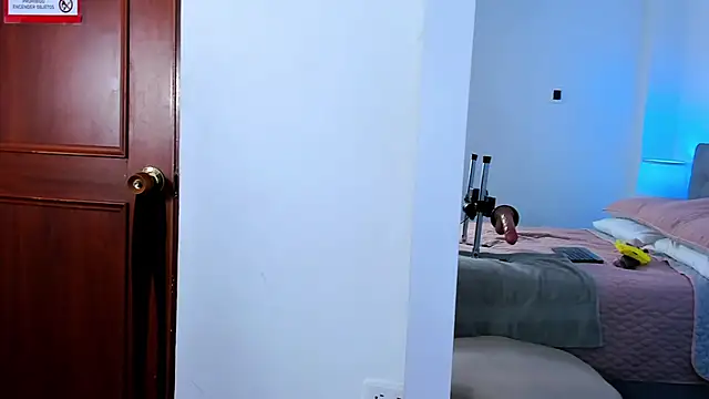 AdeleJhones webcam