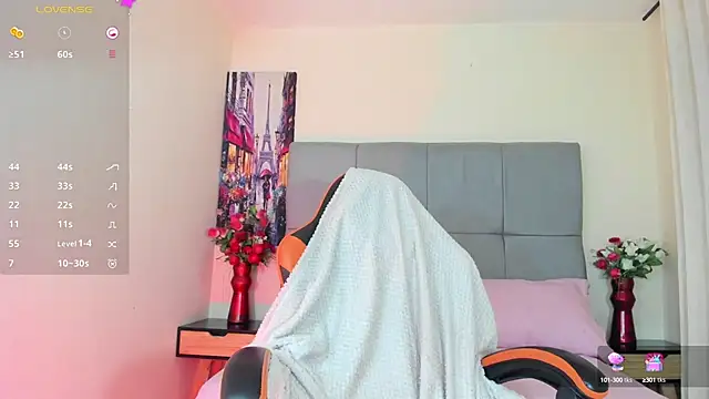 elena_hall webcam