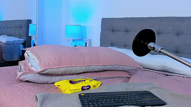 AdeleJhones webcam
