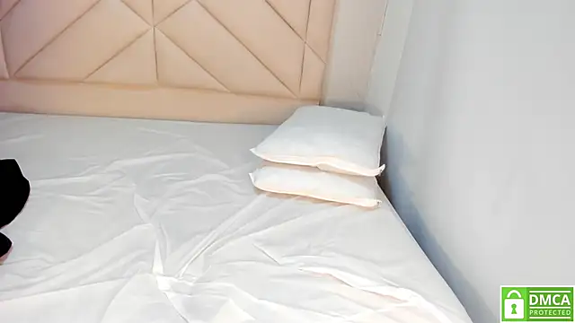 Sofia__watson webcam
