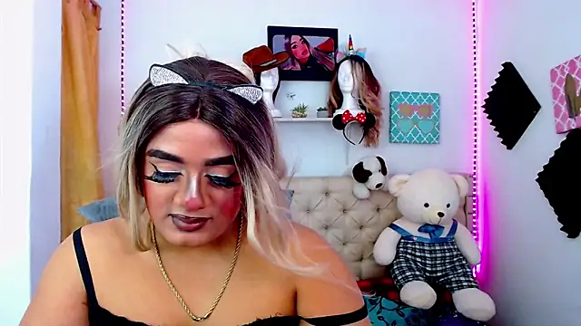 Amber_bigcock22 webcam