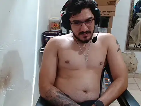 Leonino231 webcam