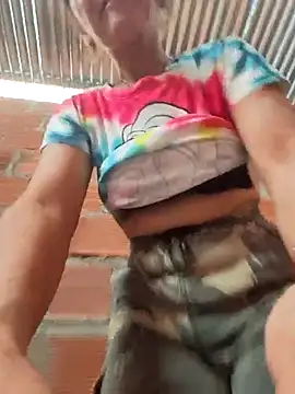 Crazy-Woman-Mature webcam