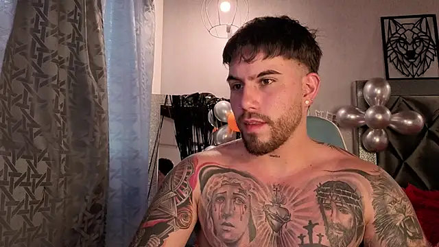 Ades_Lowe webcam