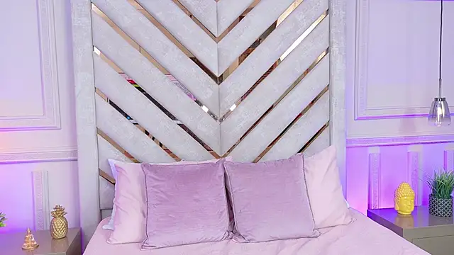 Bella-Taylor
