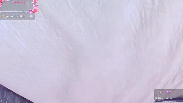 RoxanaBorns_ webcam
