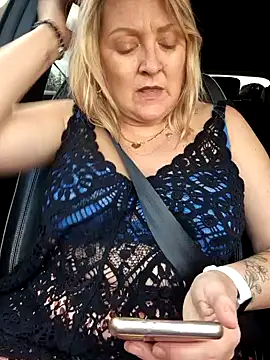 lady_charlyne