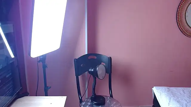 Violett_Salvatore webcam