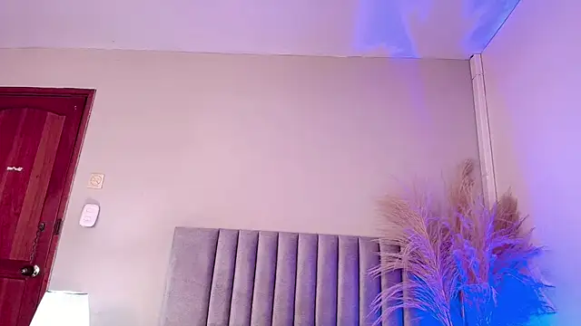 AGATHAA_WHITE webcam