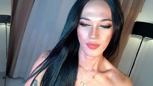 Lust-sluttymira webcam