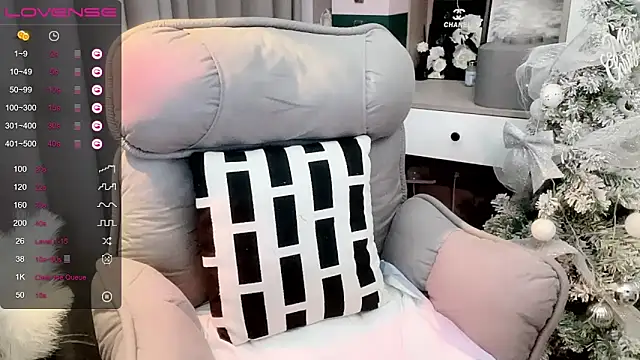 Monica-888 webcam