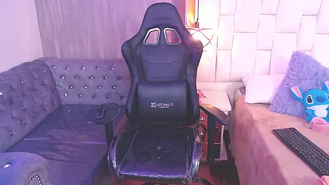 Foxxy_Doll webcam