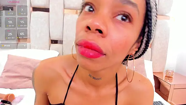 megan_xblack_ webcam