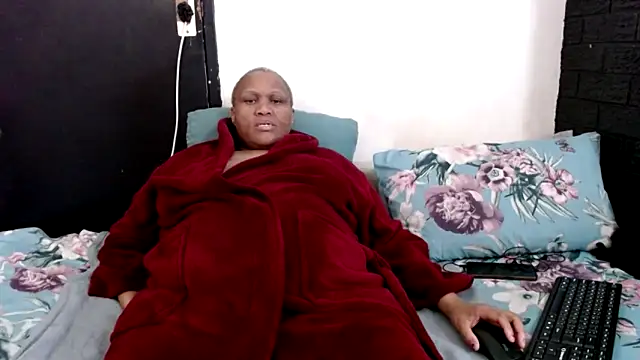 SexyBibi25 webcam