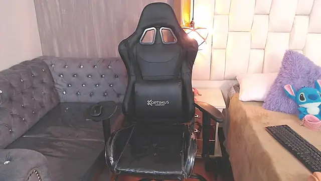 Foxxy_Doll webcam