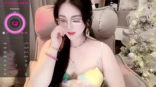 Monica-888 webcam