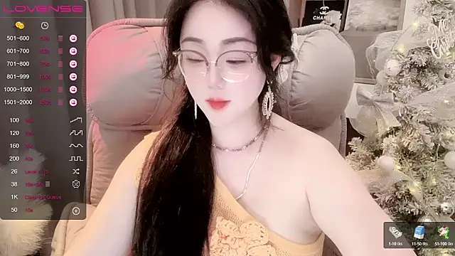 Monica-888 webcam