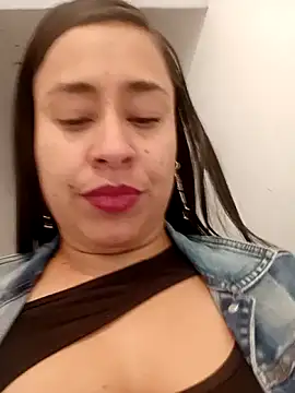 kamila_lovee webcam