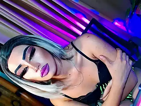 HOLLYWOOD_QUEEN_88 webcam