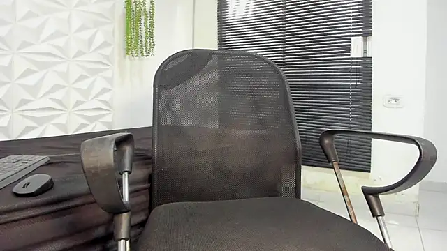 lunay_bigcock420 webcam