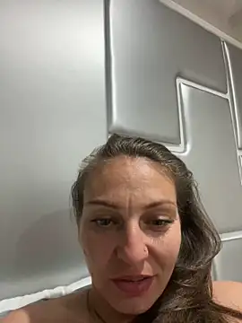 Crystal_Vibe webcam