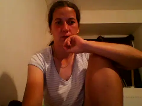 Tamilashaa webcam