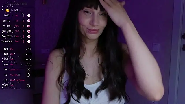 Alice_Wonders webcam