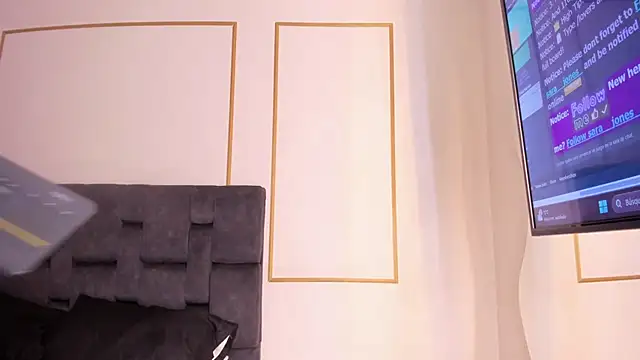 sara__jones_gh webcam
