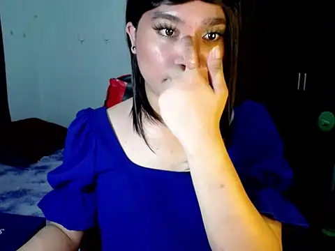 Urassiansweetcummer webcam