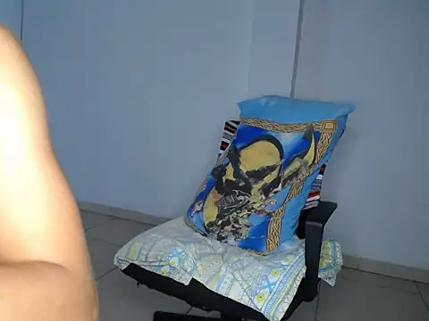 adams_pervert_love webcam